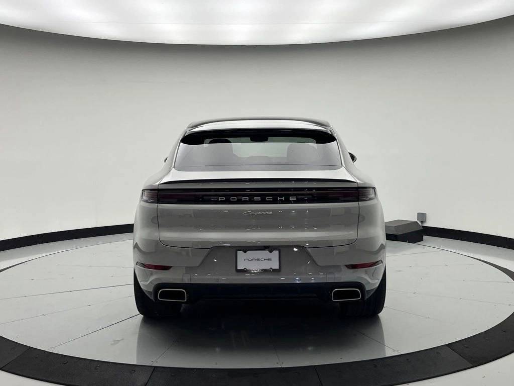 2026 Porsche Cayenne Coupe photo 10