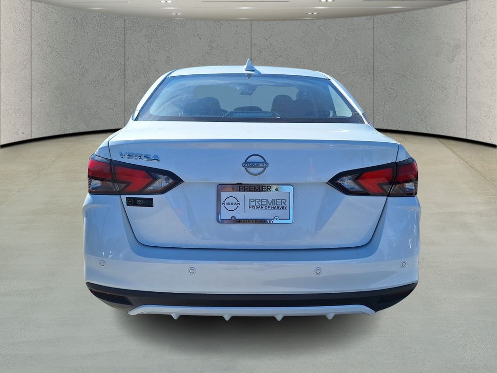 2025 Nissan Versa SV photo 3
