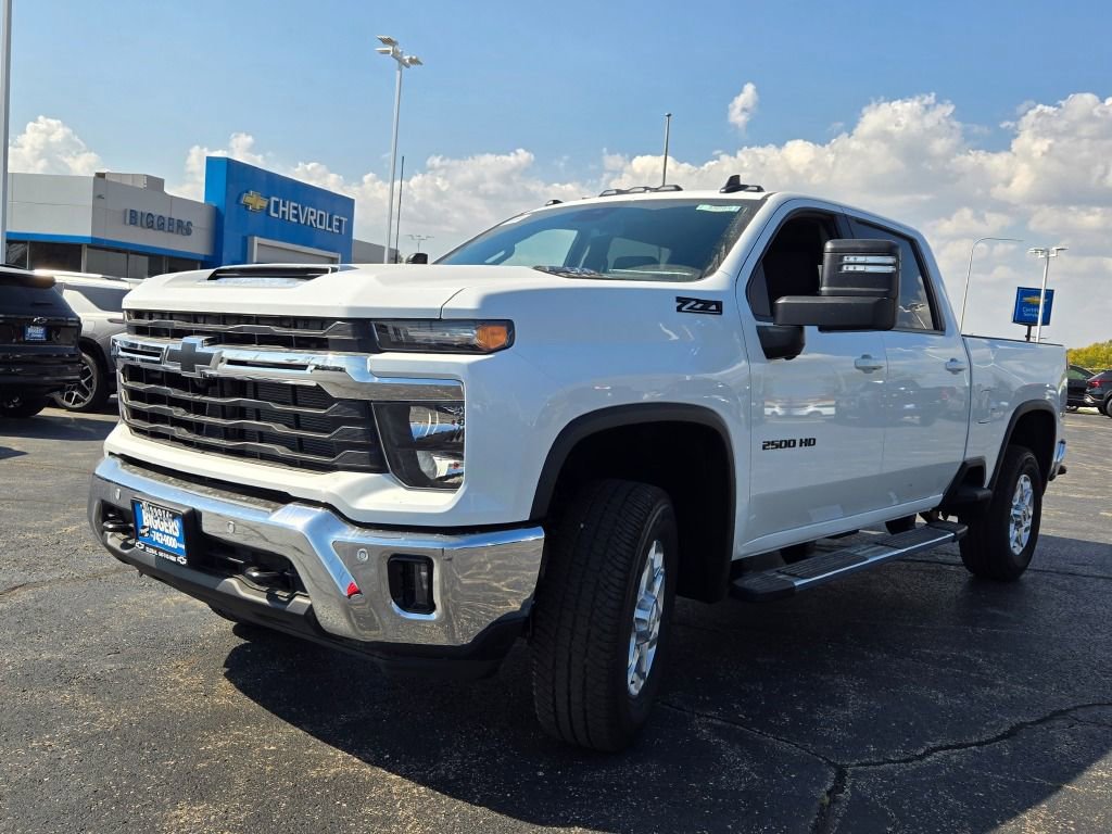 2026 Chevrolet Silverado 2500HD LT photo 3
