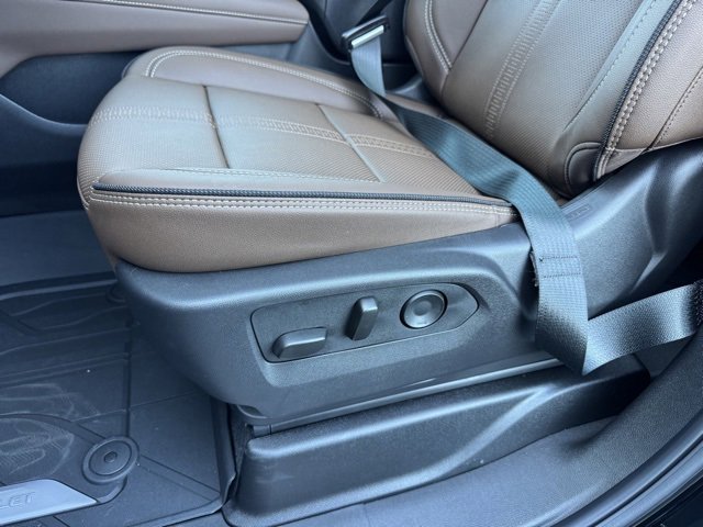 2025 Chevrolet Suburban High Country photo 11