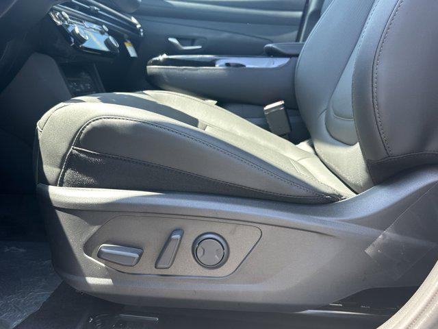 2025 Hyundai Tucson SEL Convenience photo 7