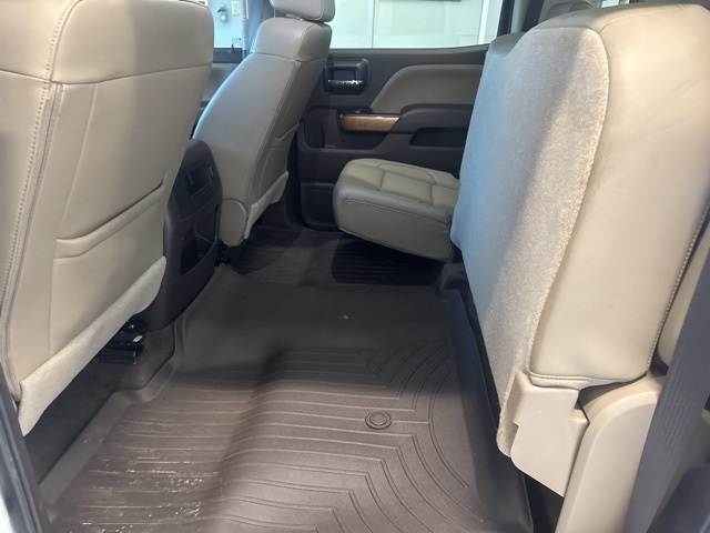 2018 Chevrolet Silverado 3500HD LTZ photo 18