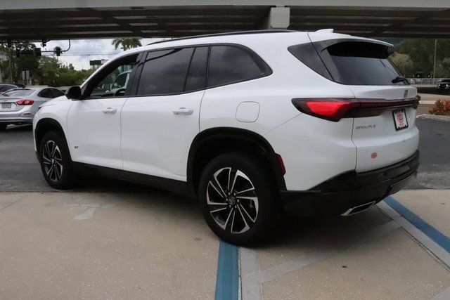 2025 Buick Enclave Sport Touring photo 4