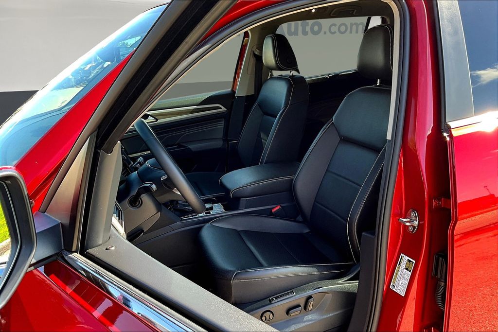 2023 Volkswagen Atlas V6 SEL photo 18