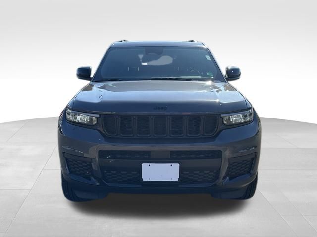 2025 Jeep Grand Cherokee Altitude X photo 12