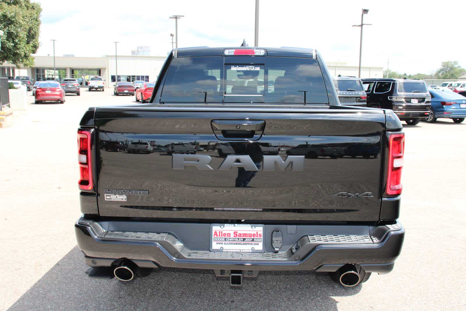 2026 Ram 1500 Laramie photo 4