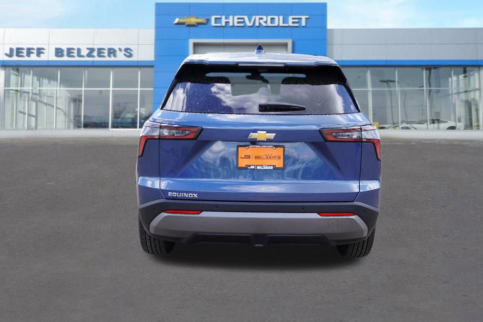2026 Chevrolet Equinox LT photo 2