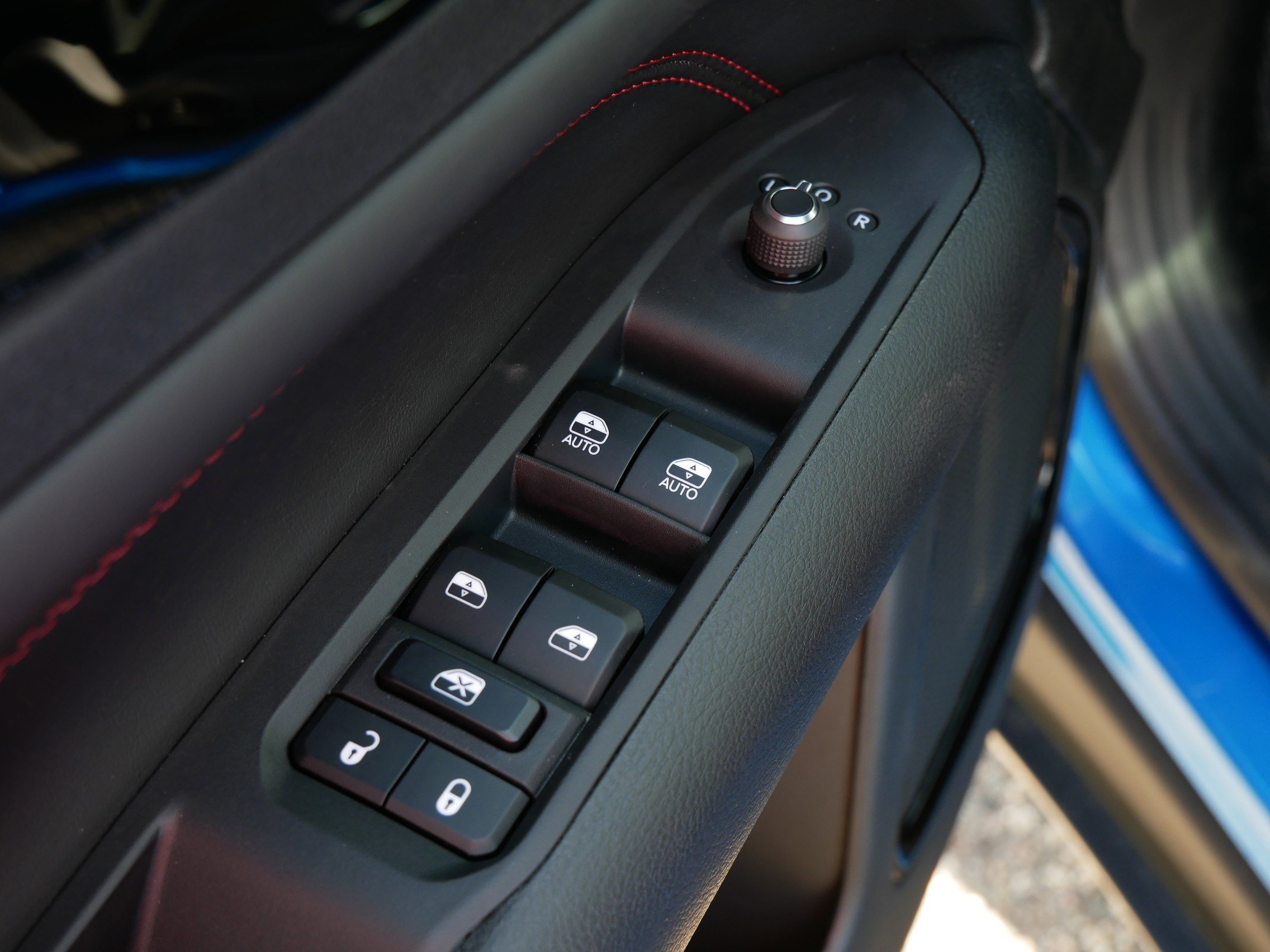2025 Jeep Compass Trailhawk photo 8