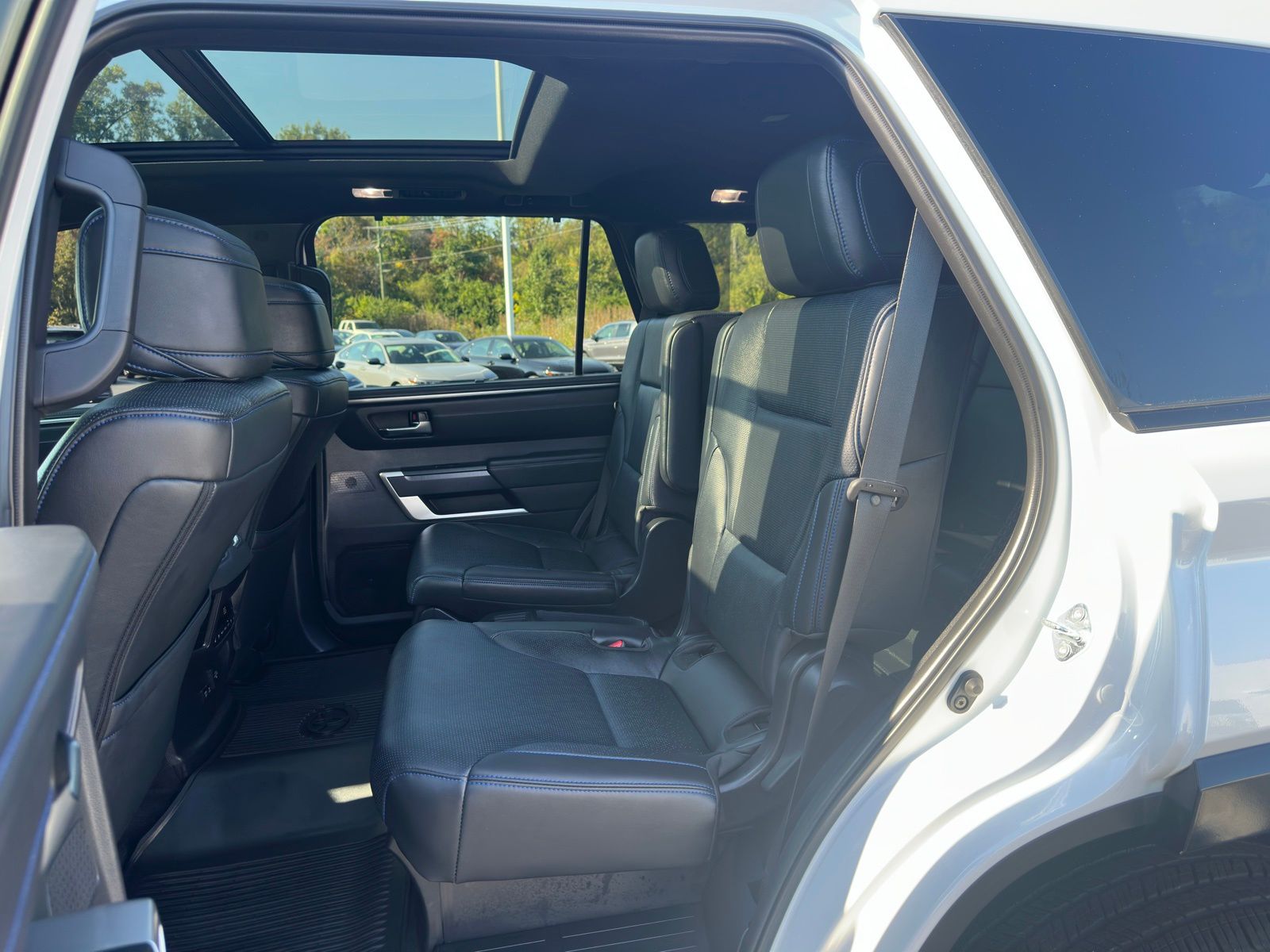 2025 Toyota Sequoia Platinum photo 27