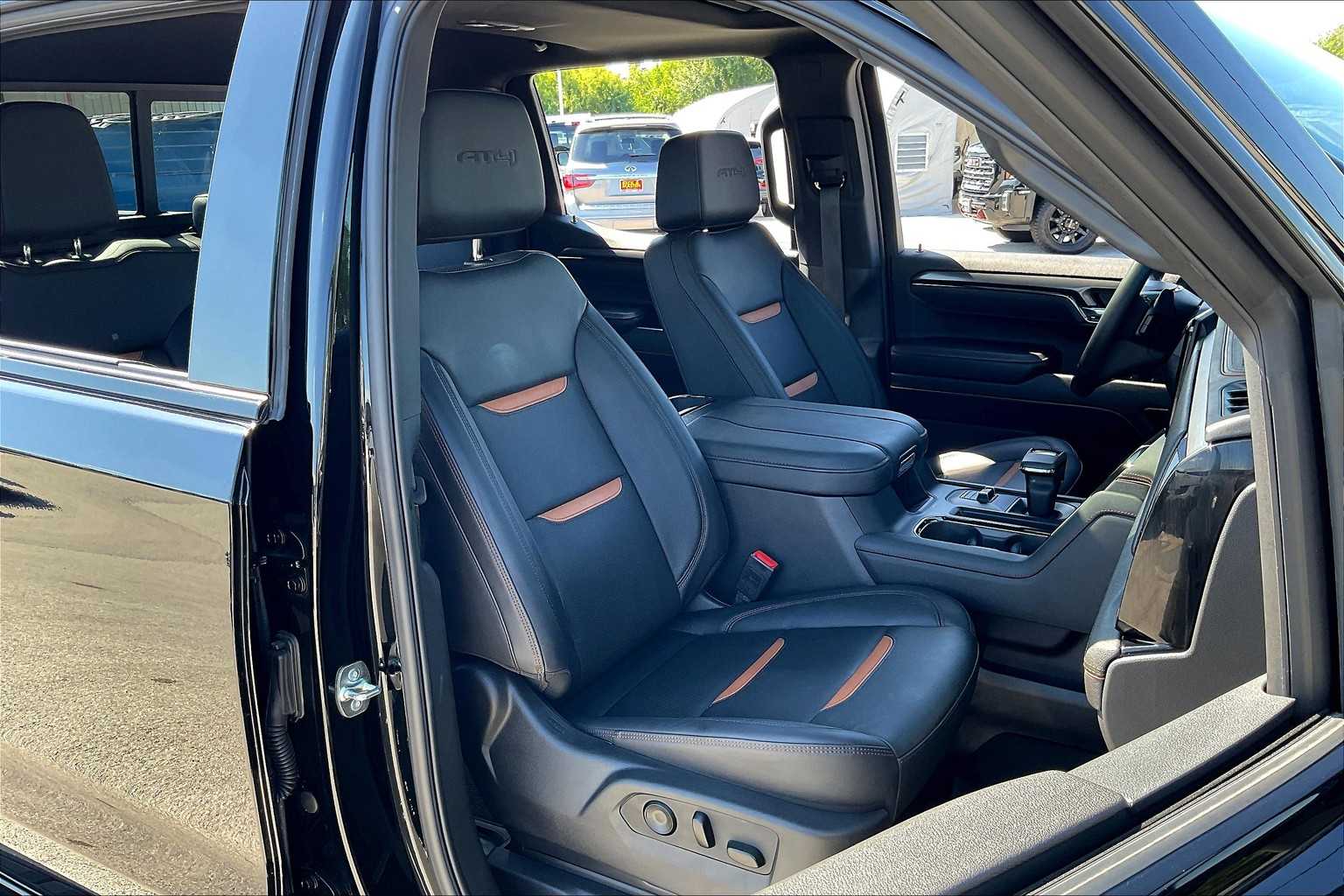 2025 Gmc Sierra AT4 photo 8
