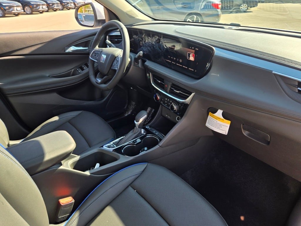 2026 Buick Encore GX Sport Touring photo 2