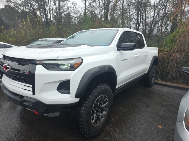 2024 Chevrolet Colorado ZR2's photo