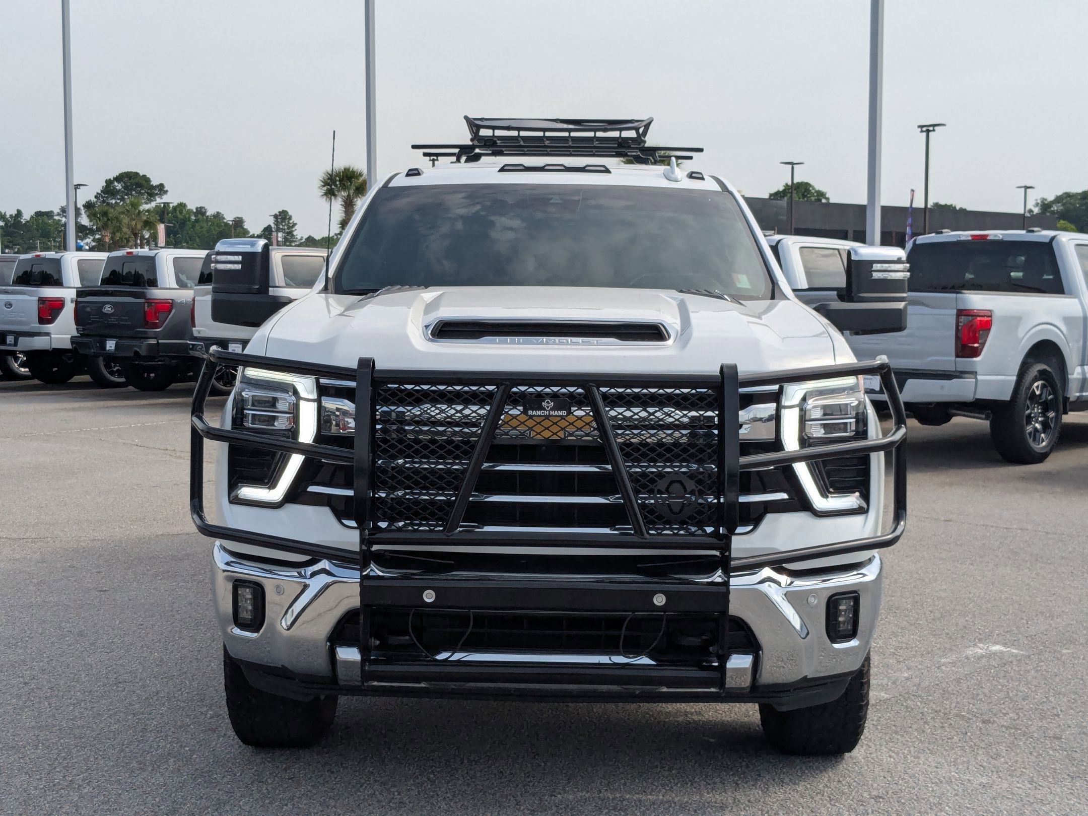 2024 Chevrolet Silverado 2500HD LTZ photo 2