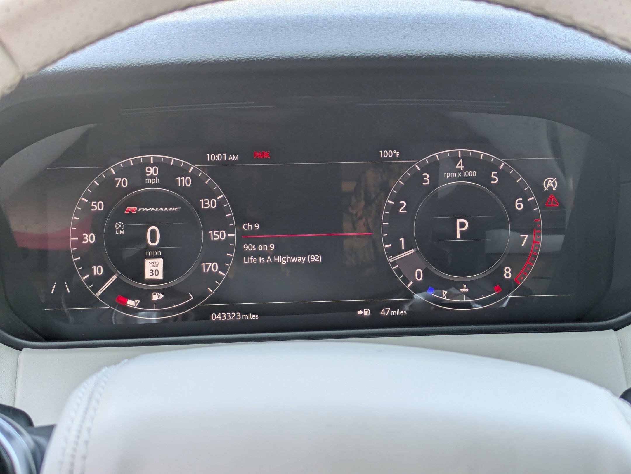 2020 Land Rover Range Rover Velar R-Dynamic HSE photo 14