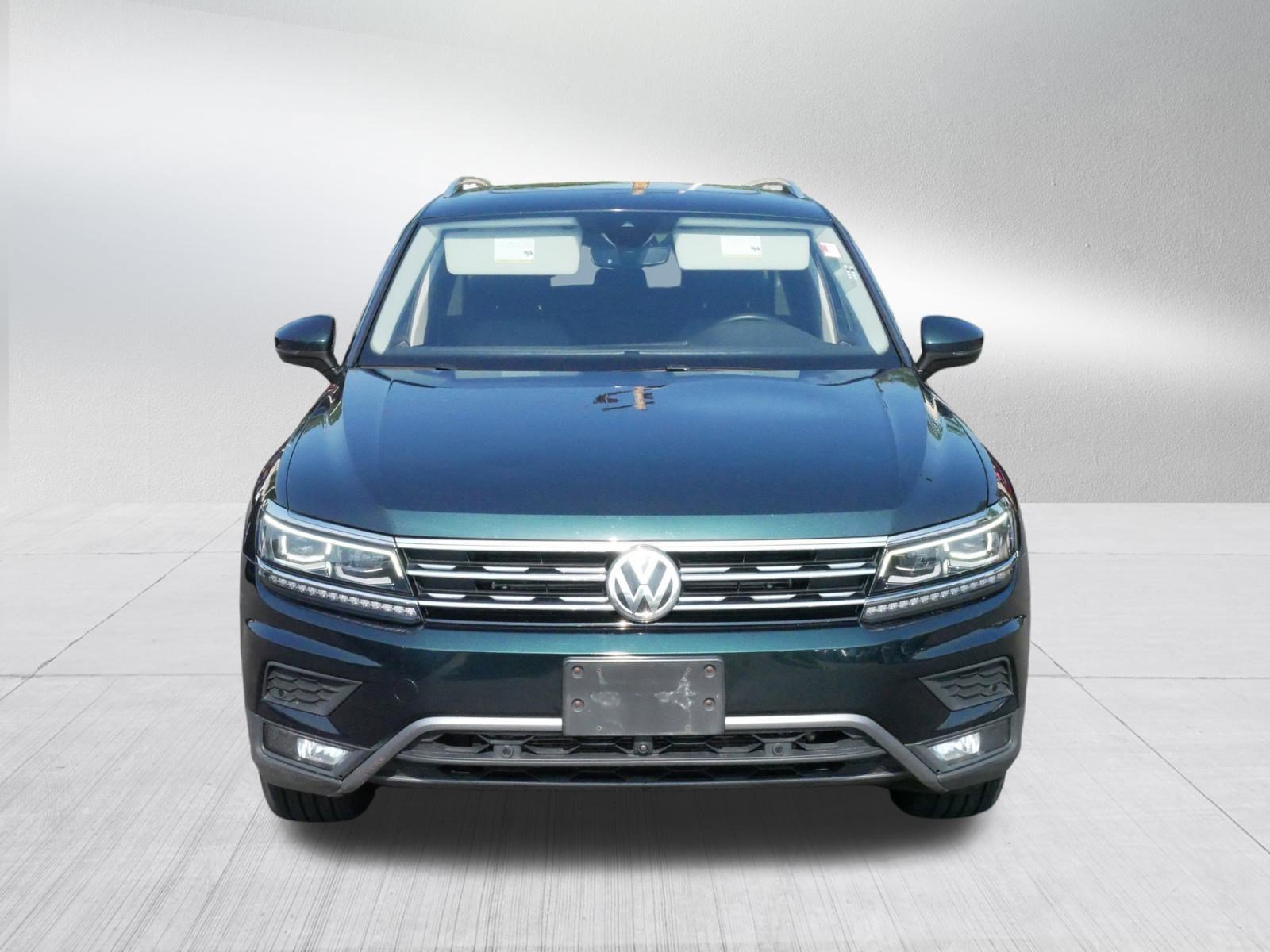 2018 Volkswagen Tiguan SEL Premium photo 2