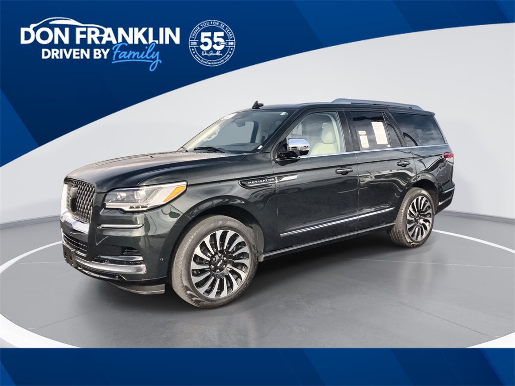 2023 Lincoln Navigator Black Label's photo