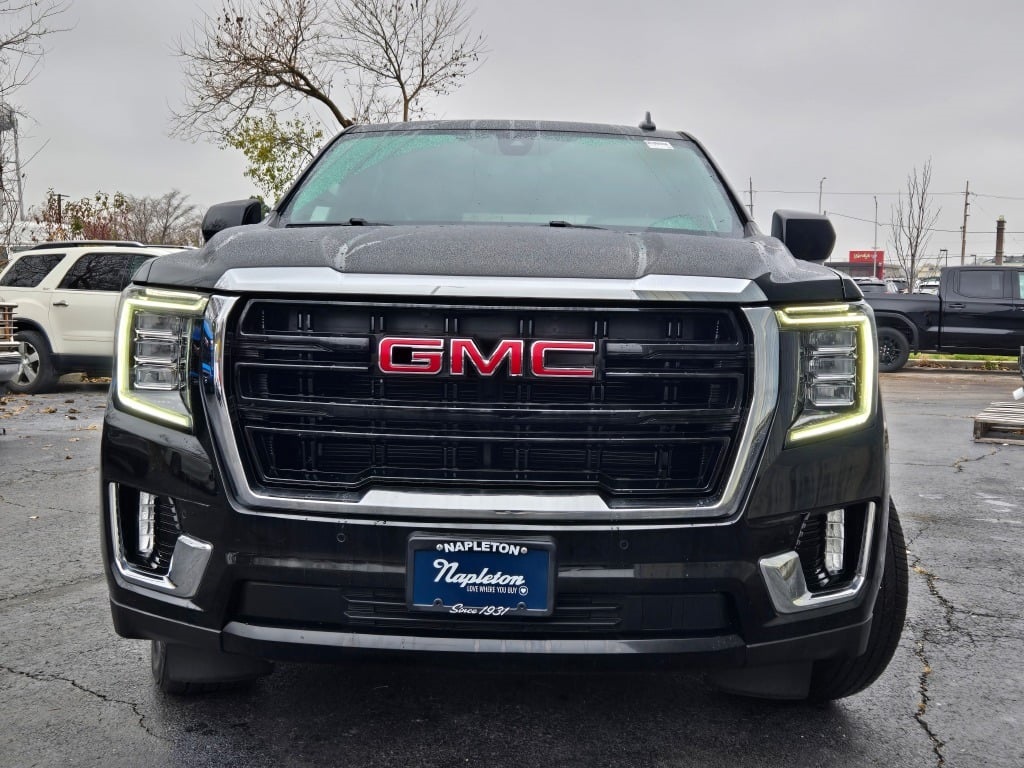 2022 Gmc Yukon XL SLE photo 2