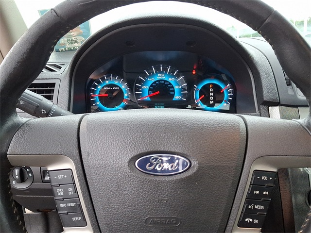 2012 Ford Fusion SEL photo 24