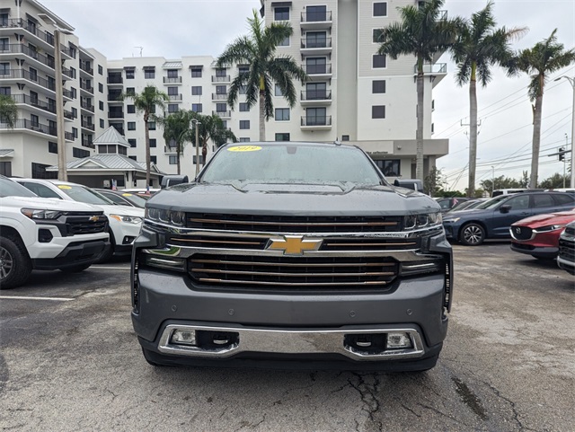 2019 Chevrolet Silverado 1500 Sport High Country photo 3