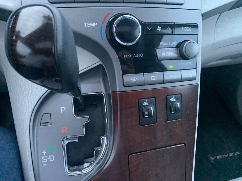 2011 Toyota Venza Base photo 10