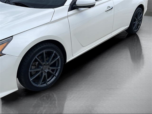2019 Nissan Altima 2.5 Platinum photo 6