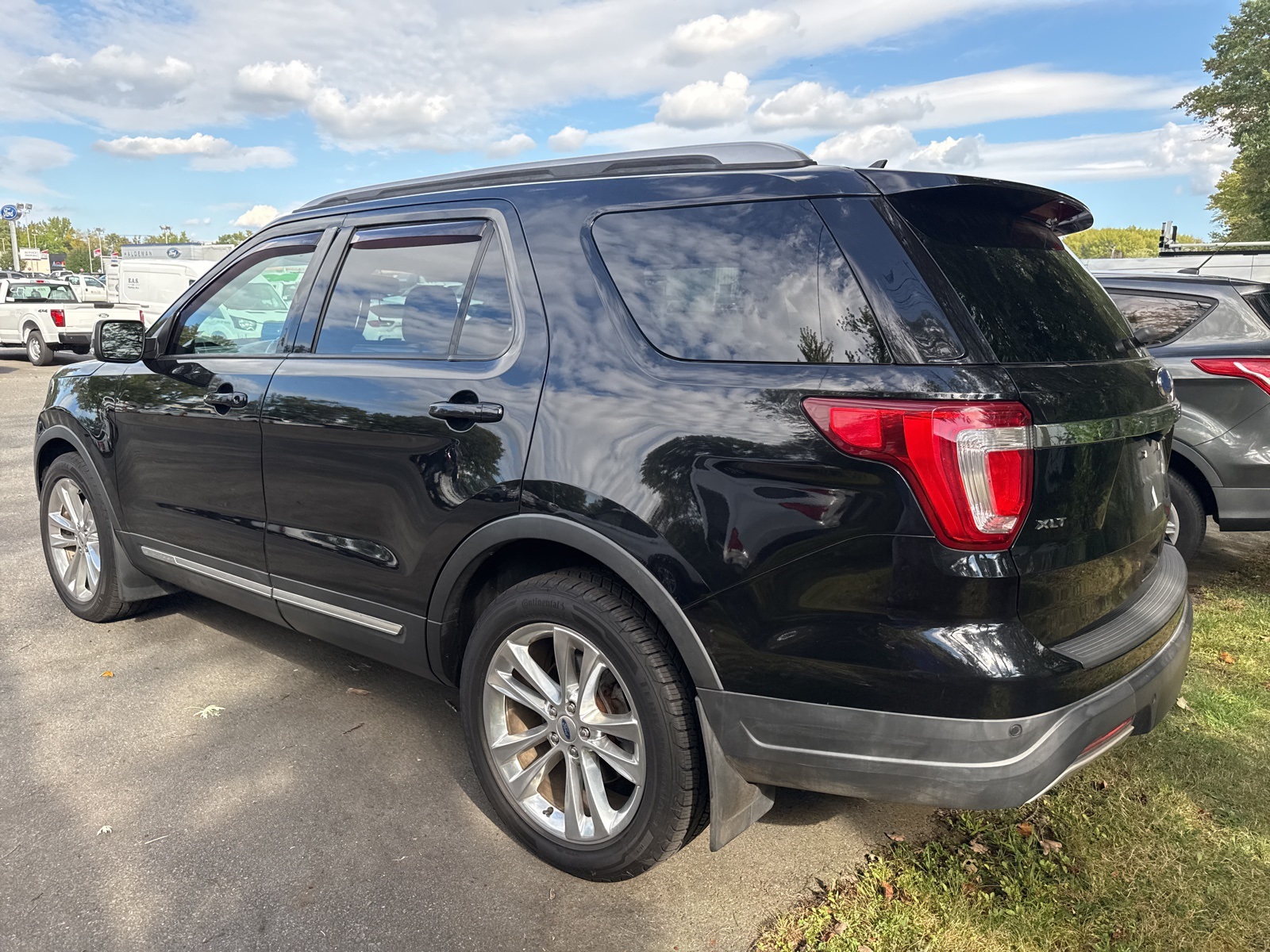 2019 Ford Explorer XLT photo 4