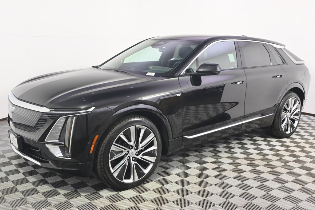 Used 2024 Cadillac LYRIQ Luxury 3 with VIN 1GYKPSRL3RZ131701 for sale in Minneapolis, Minnesota