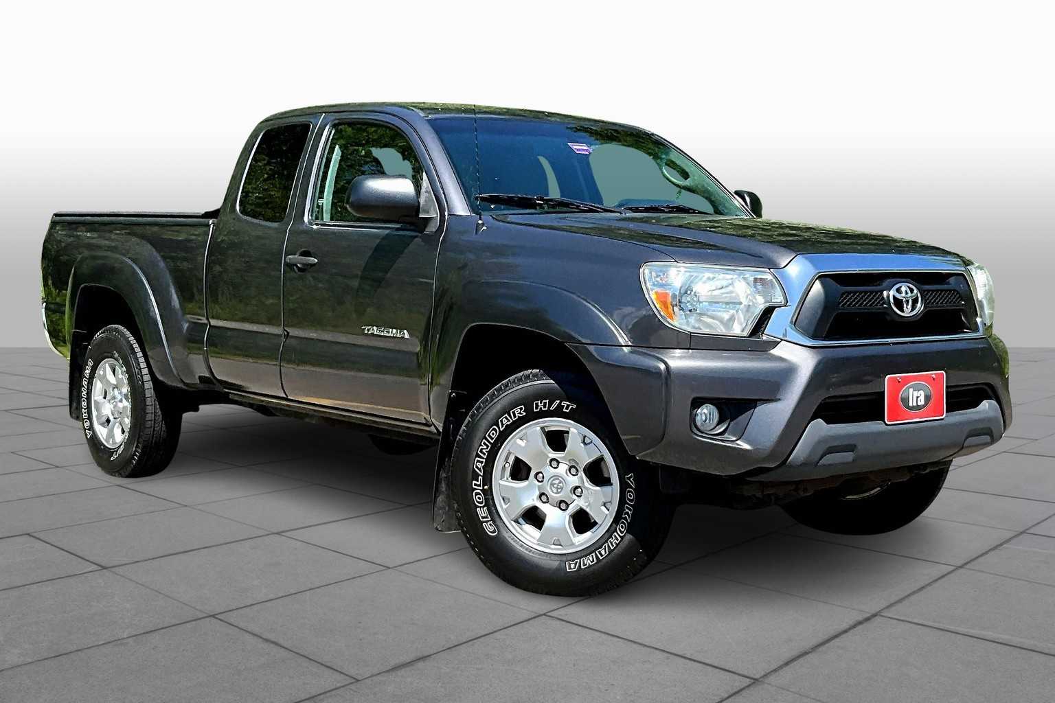 2015 Toyota Tacoma SR5 photo 2