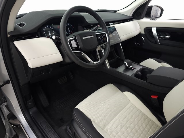 2025 Land Rover Discovery Sport S photo 13