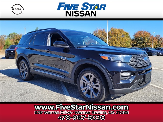 2022 Ford Explorer XLT's photo