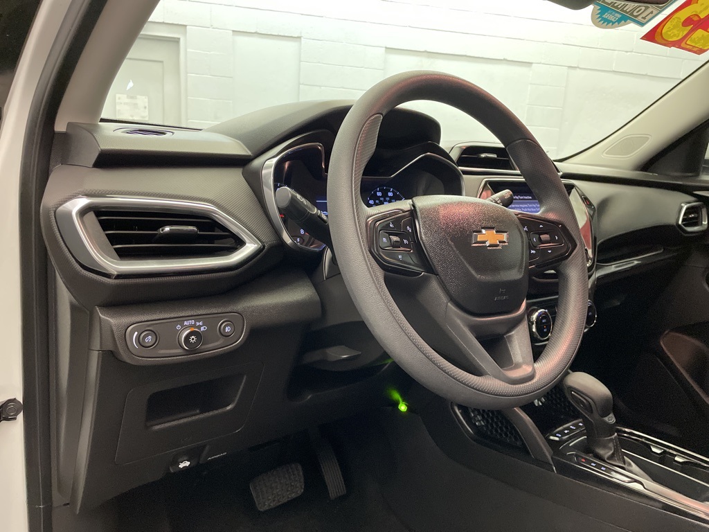 2023 Chevrolet Trailblazer LT photo 15