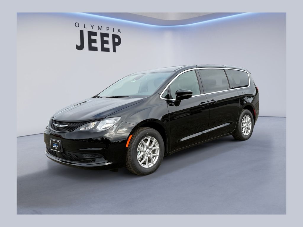 2025 Chrysler Voyager LX