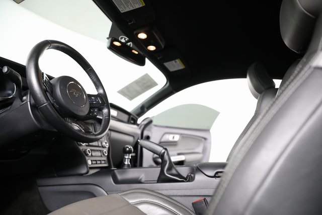 2017 Ford Mustang EcoBoost photo 15