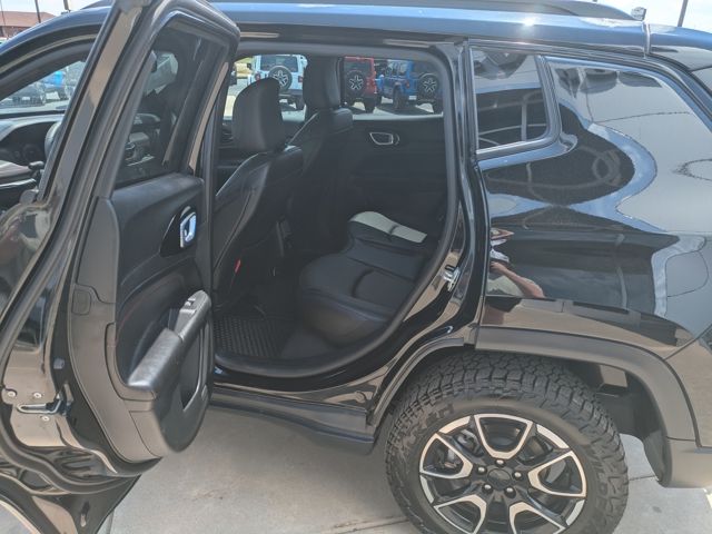2024 Jeep Compass Trailhawk photo 19