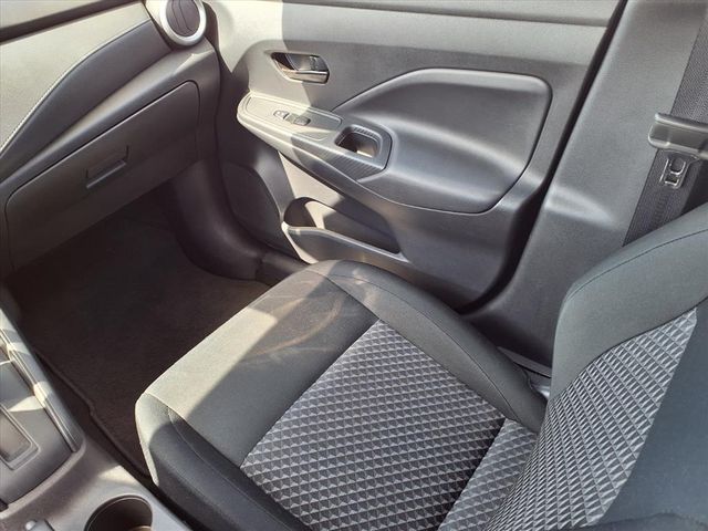 2024 Nissan Versa 1.6 S photo 11