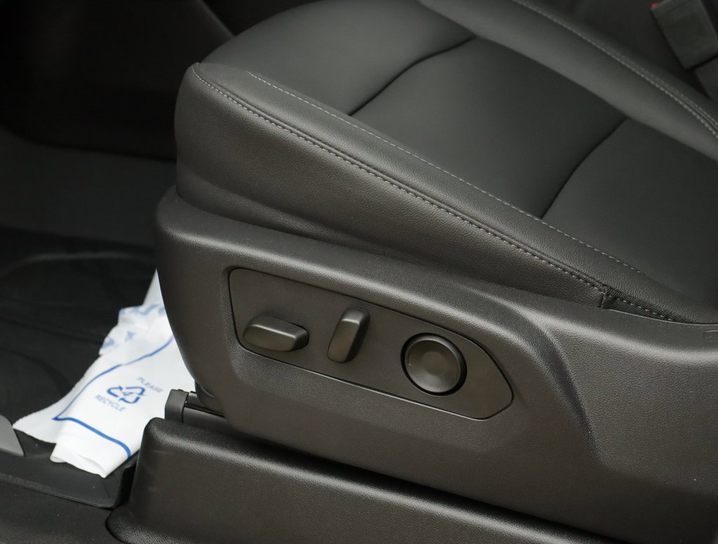 2025 Chevrolet Tahoe LT photo 24