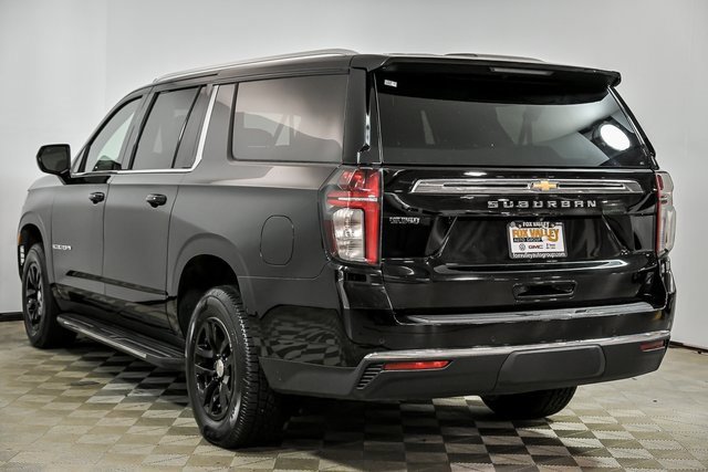 2021 Chevrolet Suburban LS photo 6
