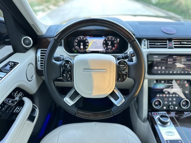 2021 Land Rover Range Rover P525 HSE HSE Westminster Edition photo 25