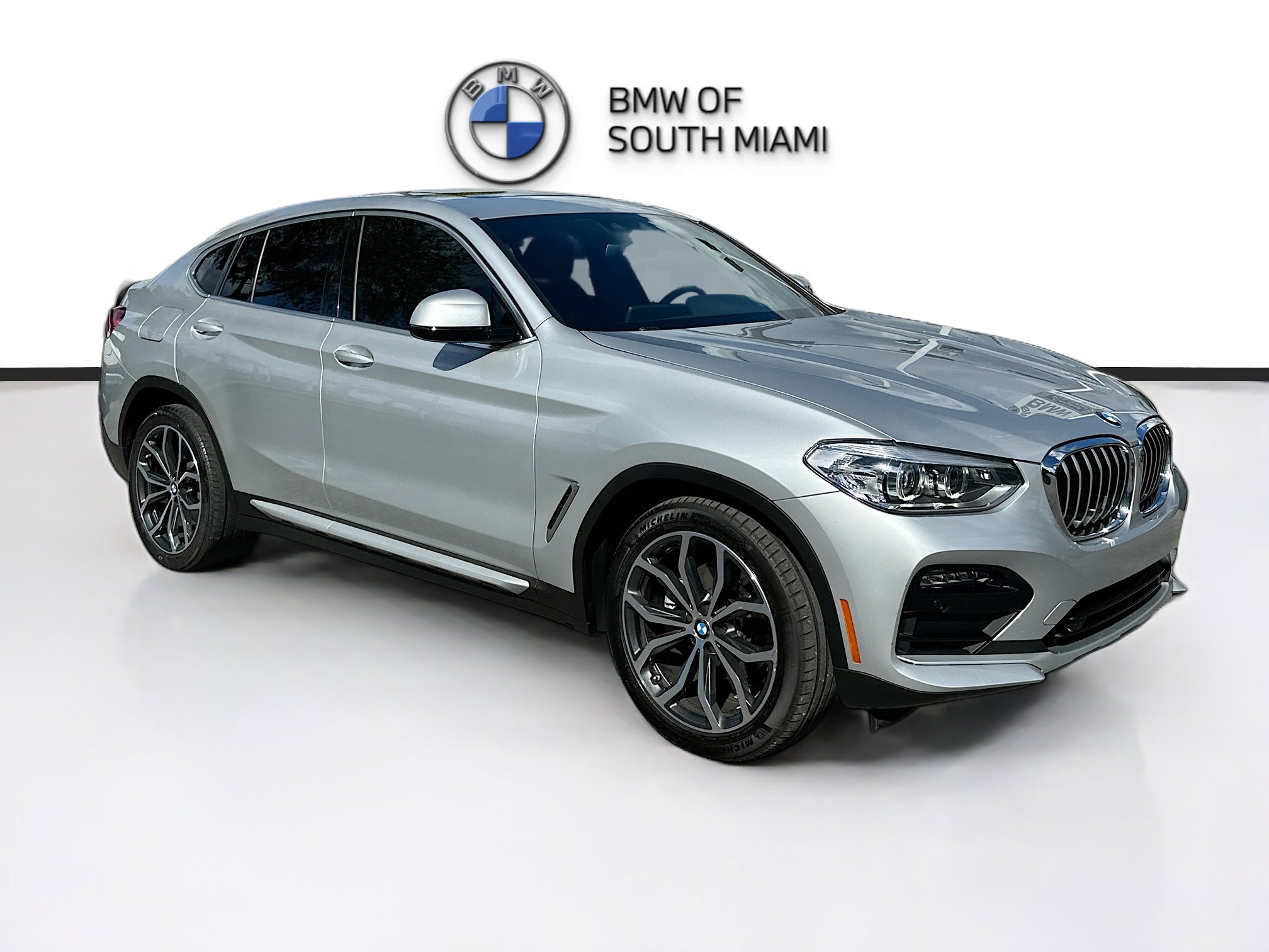 2021 BMW X4 30i's photo