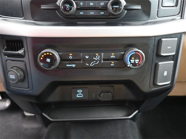 2023 Ford F-150 XLT photo 9