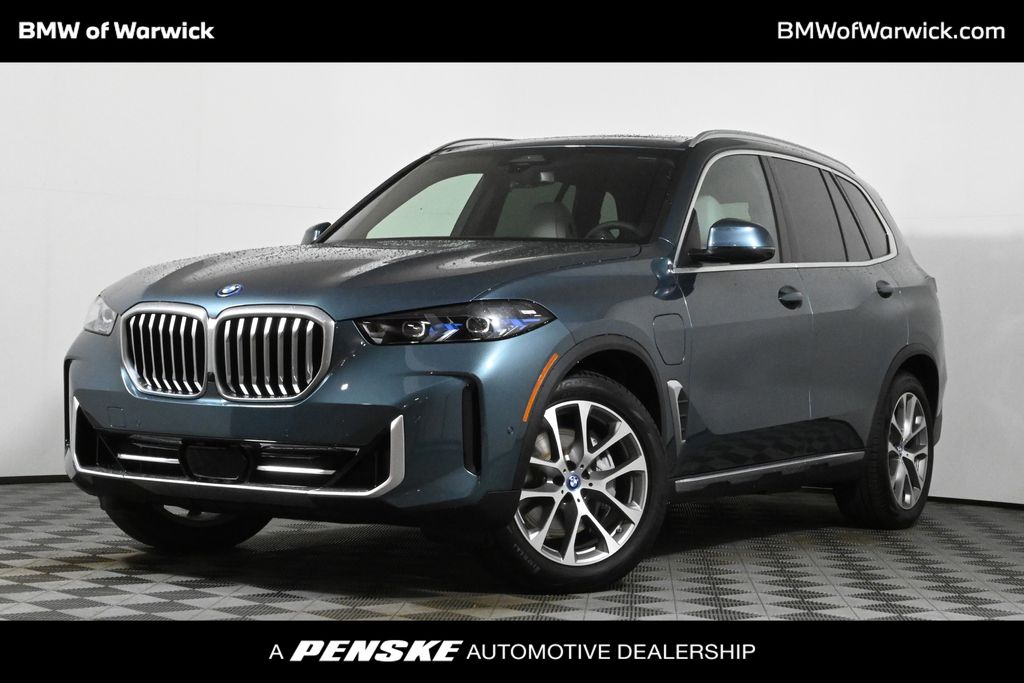 2025 BMW X5 50e's photo