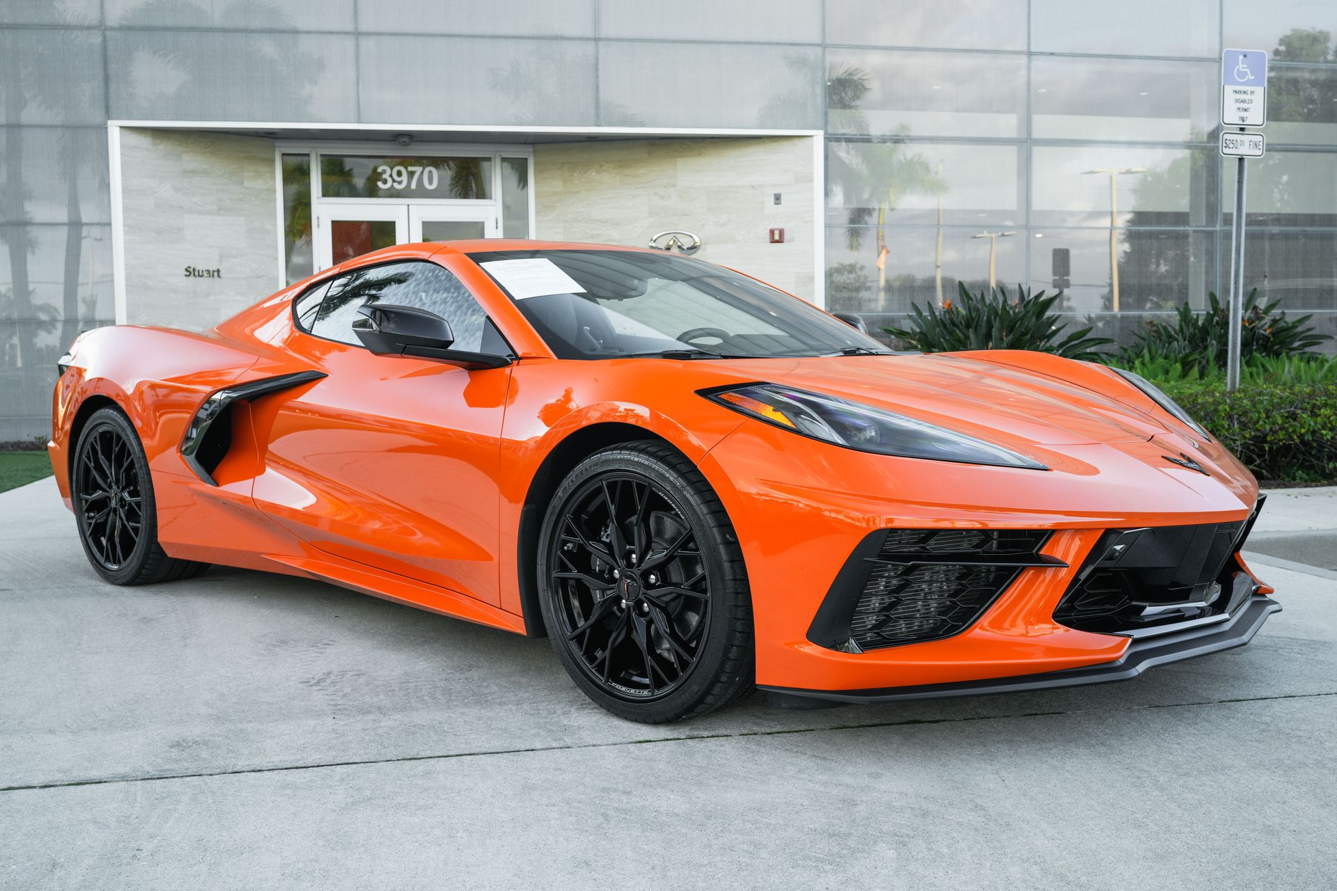 2023 Chevrolet Corvette Stingray Coupe 3LT photo 2