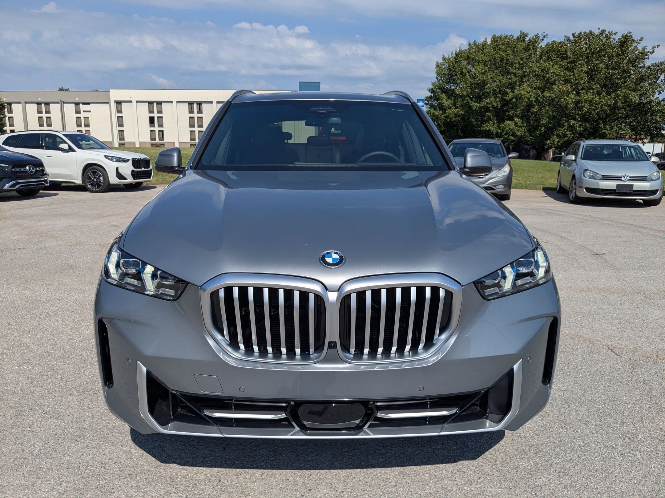 2026 Bmw X5 xDrive40i photo 2