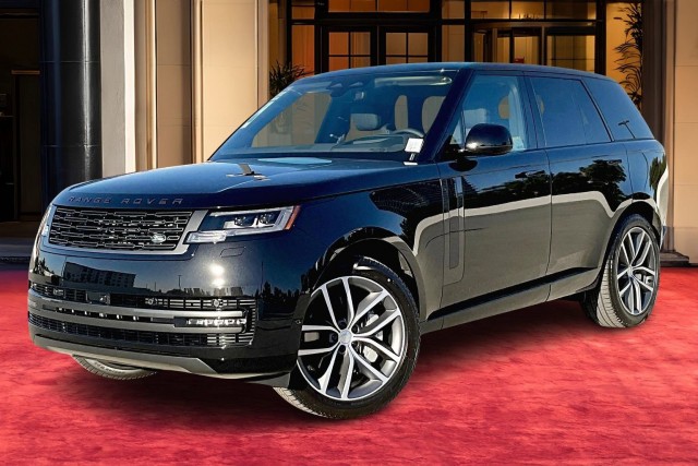 New 2025 Land Rover Range Rover SE SUV in Los Angeles #SA290097