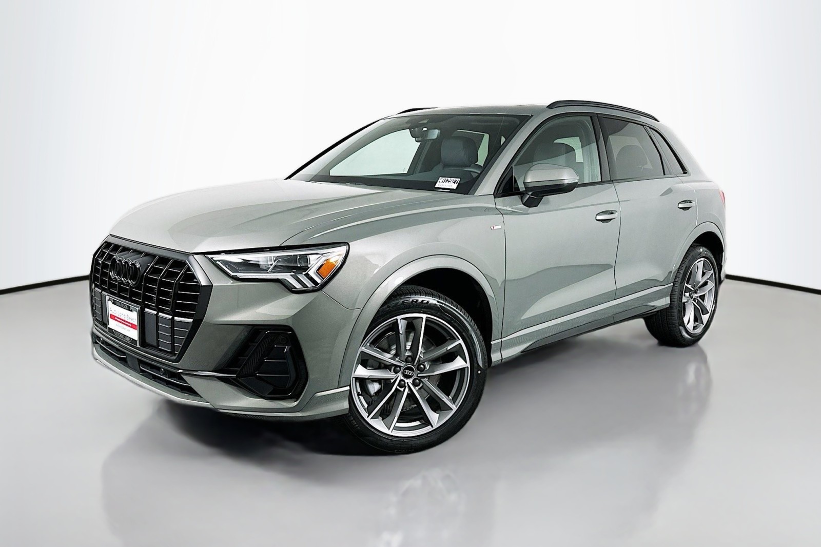 2025 Audi Q3 S Line Premium's photo
