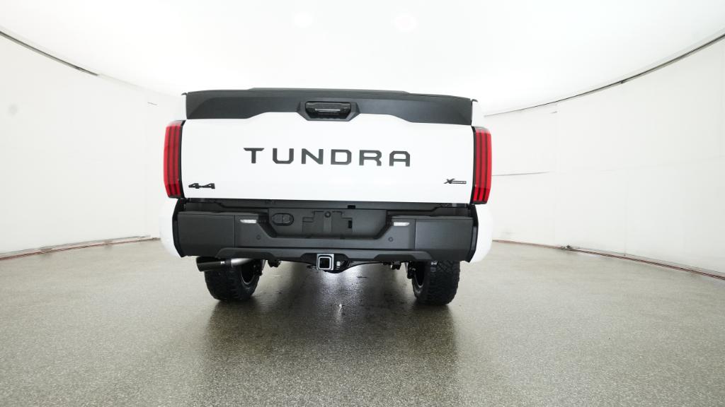 2025 Toyota Tundra SR5 CrewMax photo 12