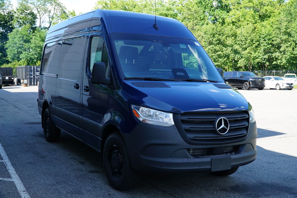 2025 Mercedes-Benz Sprinter Cargo Van Base's photo