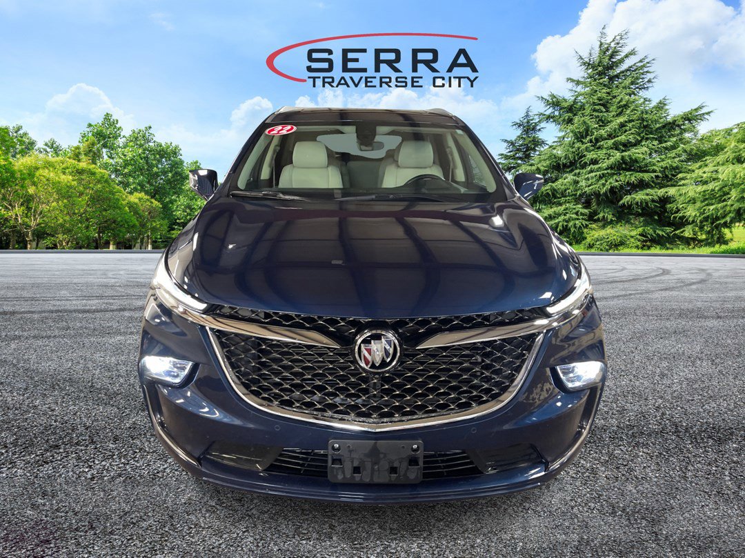 2022 Buick Enclave Avenir photo 2