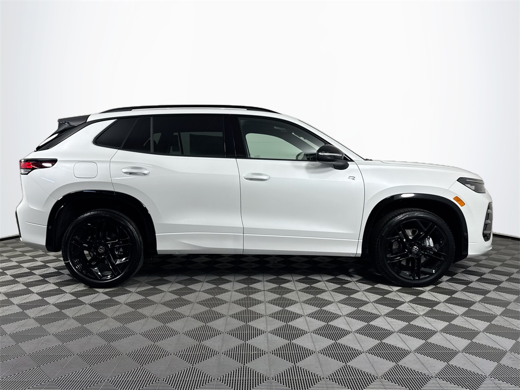 2025 Volkswagen Tiguan SE R-Line Black photo 5