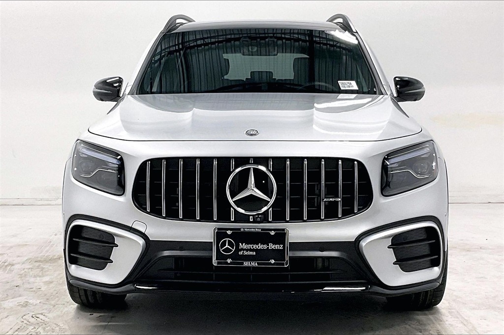 2024 Mercedes Benz GLB 35 AMG 4MATIC photo 2